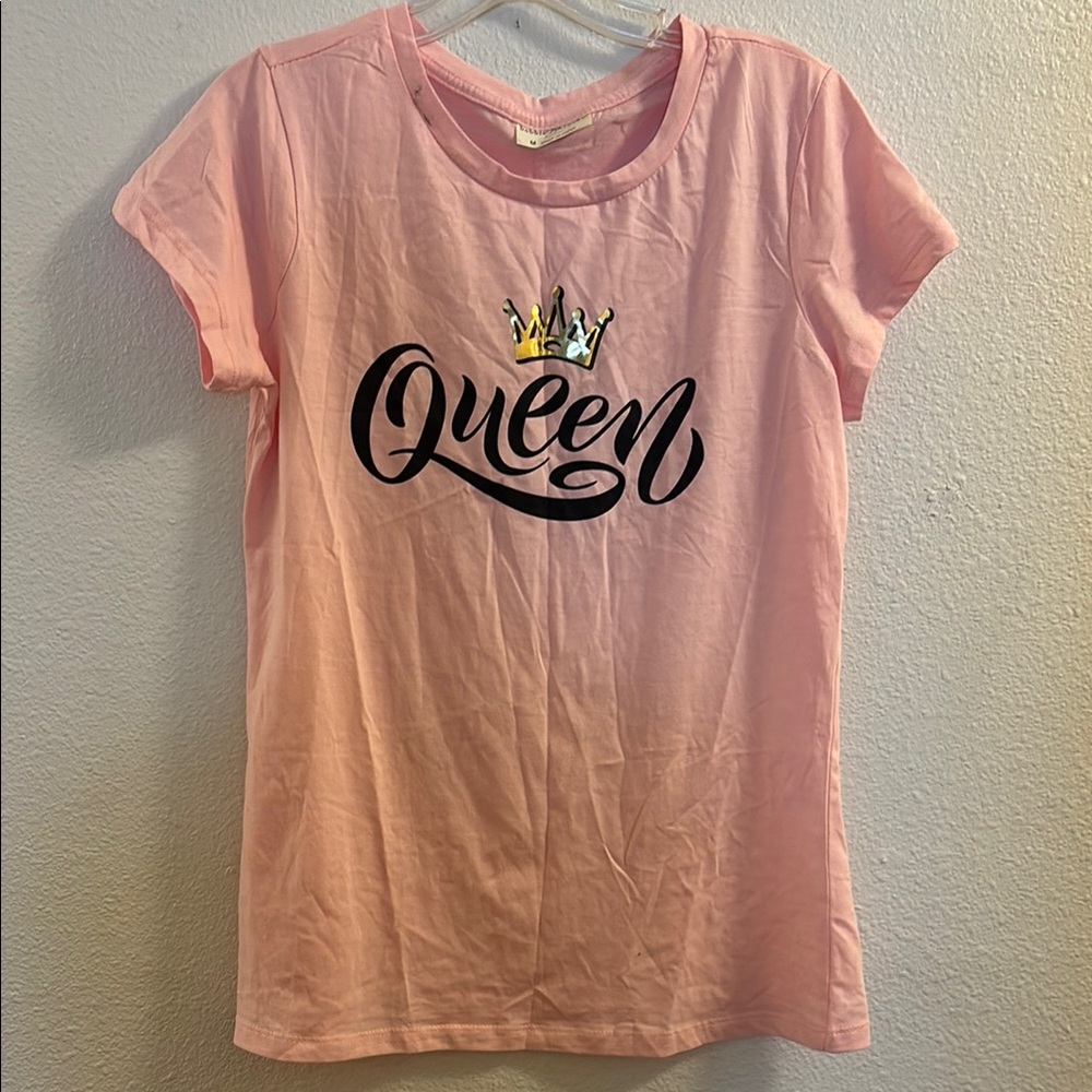 Bobbie Brooks Pink Queen Graphic Tee Short Sleeve